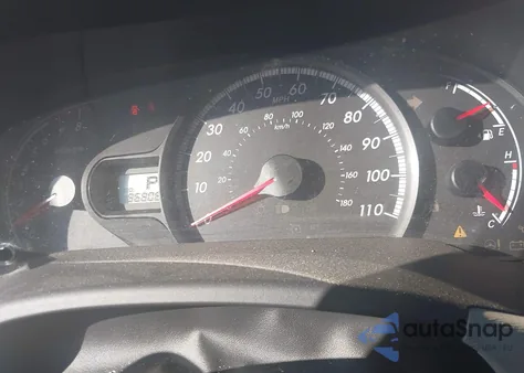 2012 Toyota Sienna Le V6 8 Passenger z USA, uszkodzony, nr VIN 5TDKK3DC8CS207634